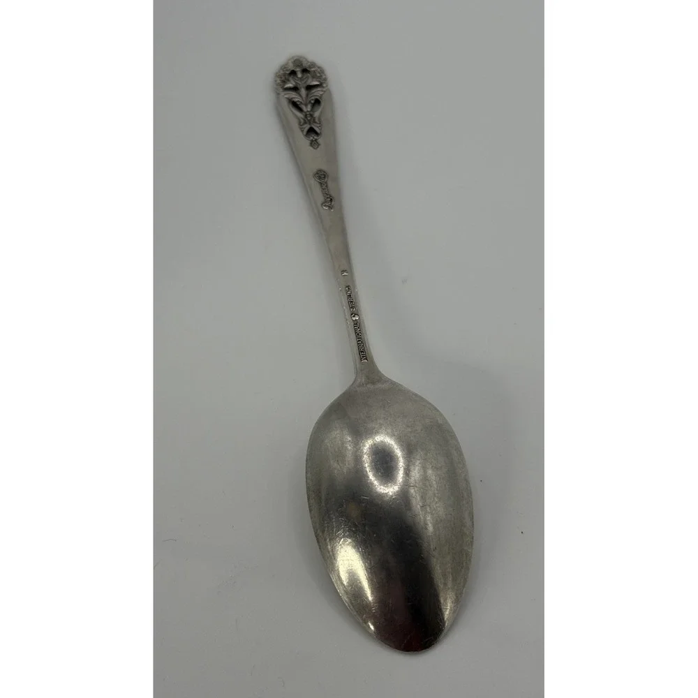 International Sterling Silver Queens Lace Teaspoon 1949 Vintage Spoon .959 ozt